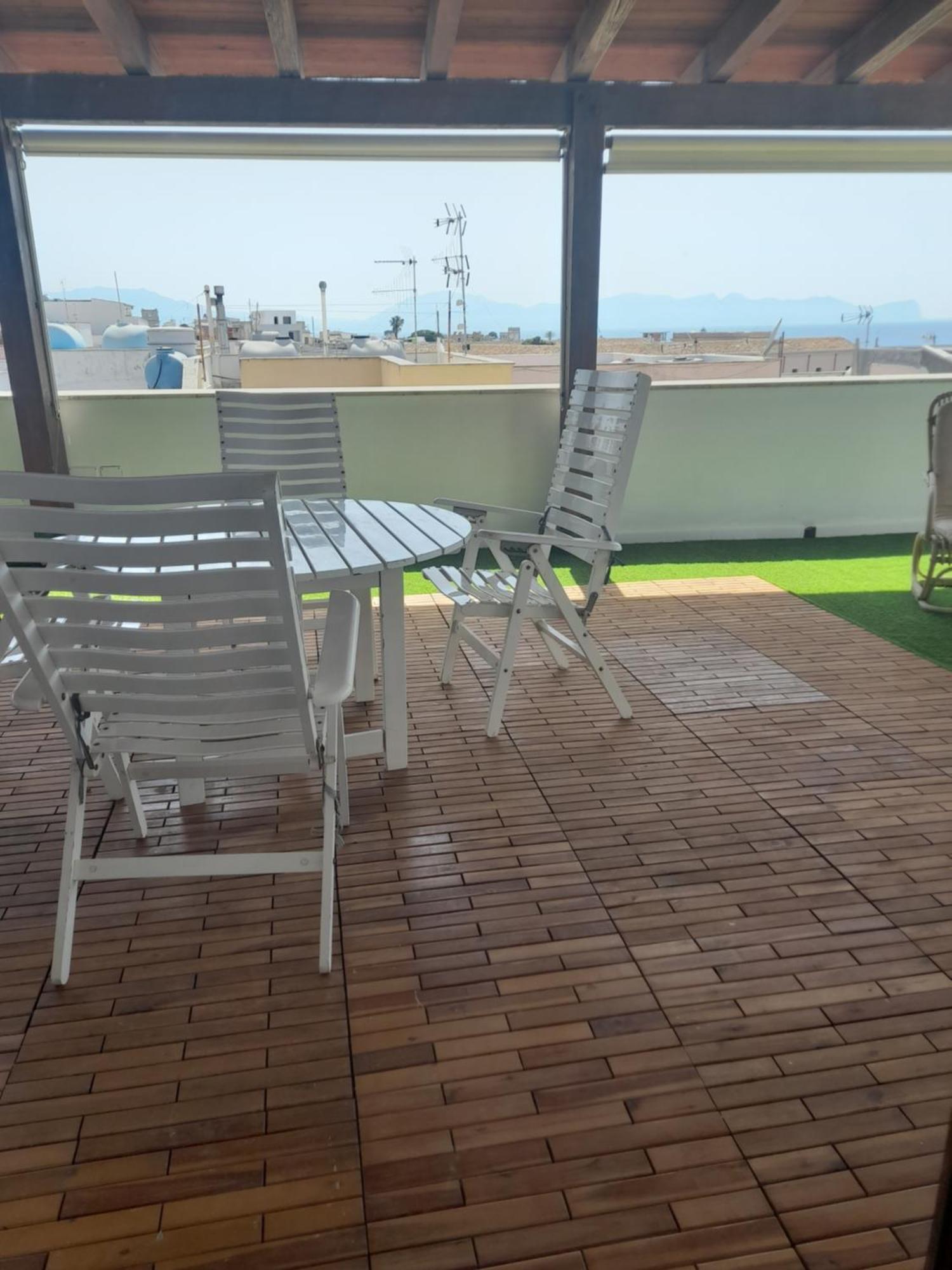 I Faraglioni Comfort Rooms Терразини Номер фото