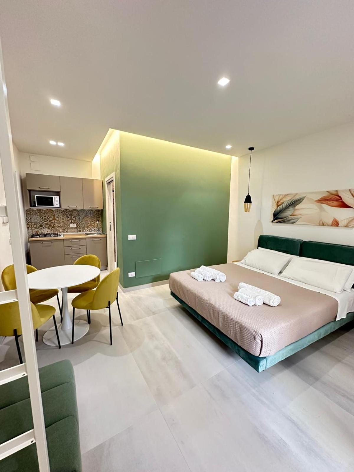 I Faraglioni Comfort Rooms Терразини Экстерьер фото
